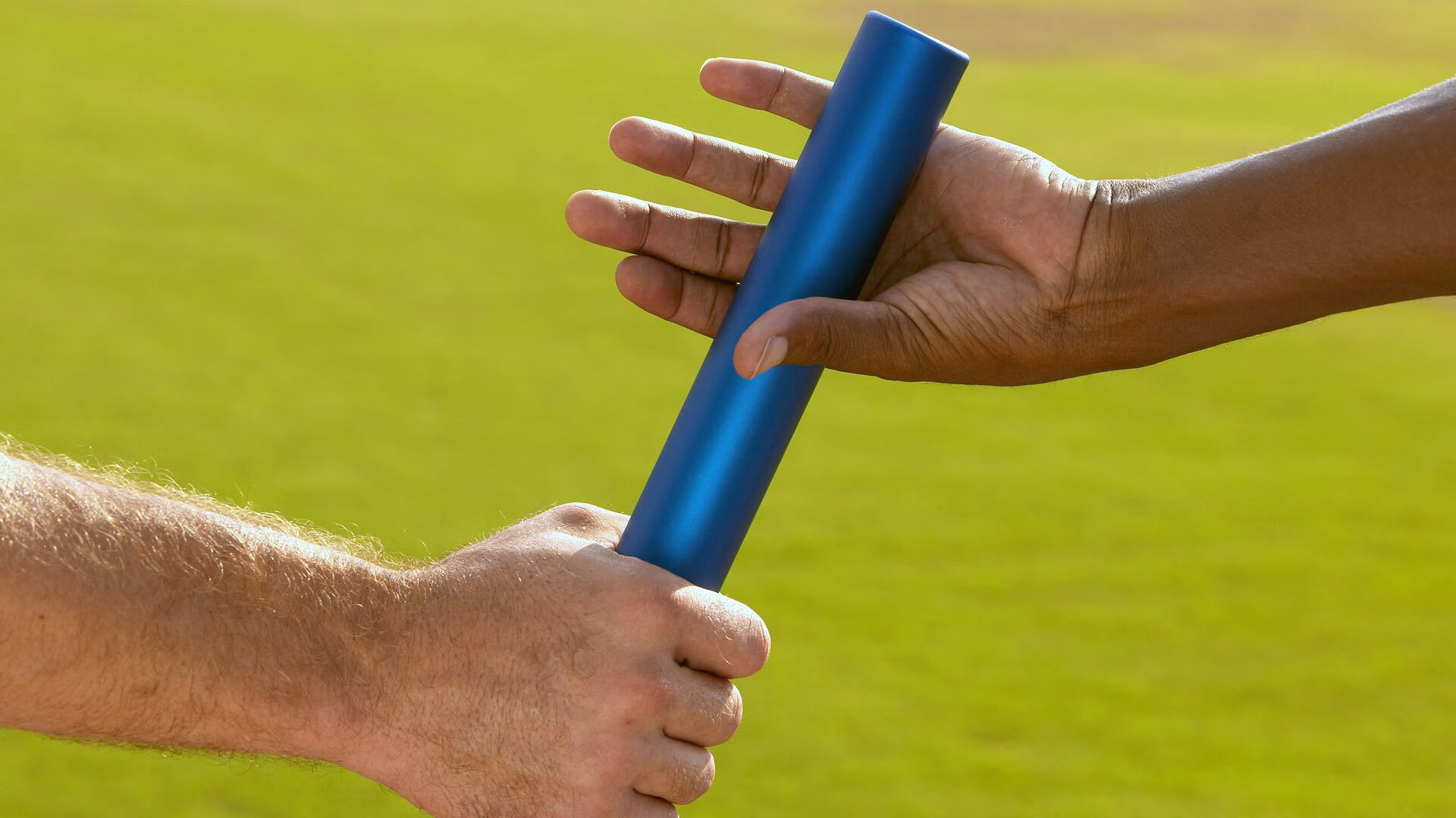 体育新闻中心通过图表展现行业趋势，体育新闻图片分析